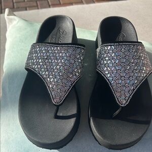 Sketchers Archfit Black and Silver Rhinestone Sandals
